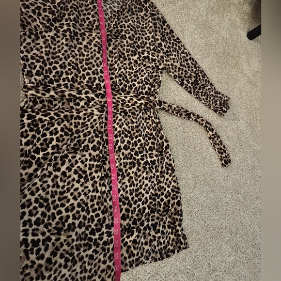 Rene Rofe Leopard Print robe - Picture 3 of 5